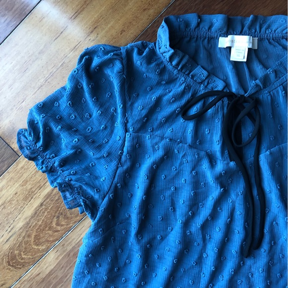 Monteau Women’s Slate Blue Chenille Polkadot Blouse - Picture 5 of 13